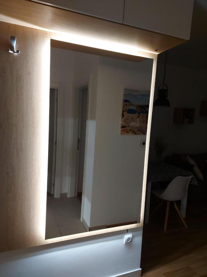 נובי סאד Center Firefly Gardens Apartment מראה חיצוני תמונה